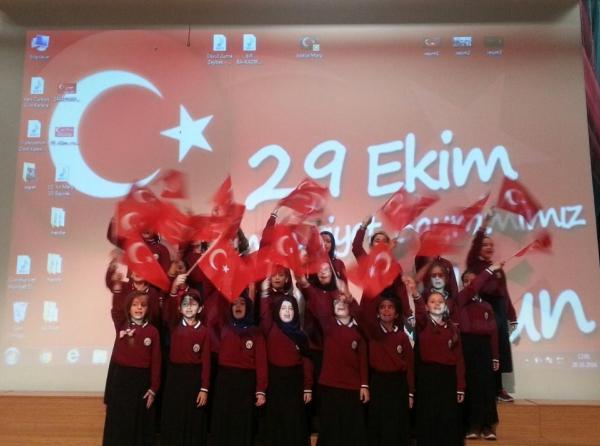 Okulumuzda 29 Ekim Cumhuriyet Bayramı Coşkusu